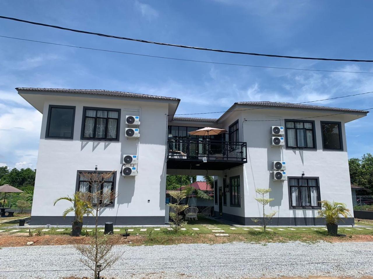 Homestay White Tokma Pantai Puteri Malacca Exterior photo